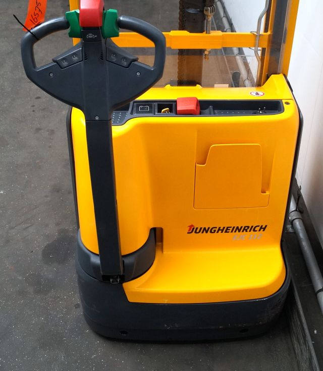 Jungheinrich EJC112 - Apilador: foto 3 Jungheinrich EJC112 - Apilador: foto 3