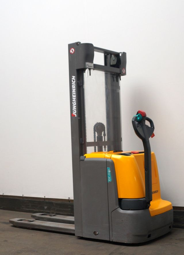 Jungheinrich EJC112z - Apilador: foto 2 Jungheinrich EJC112z - Apilador: foto 2