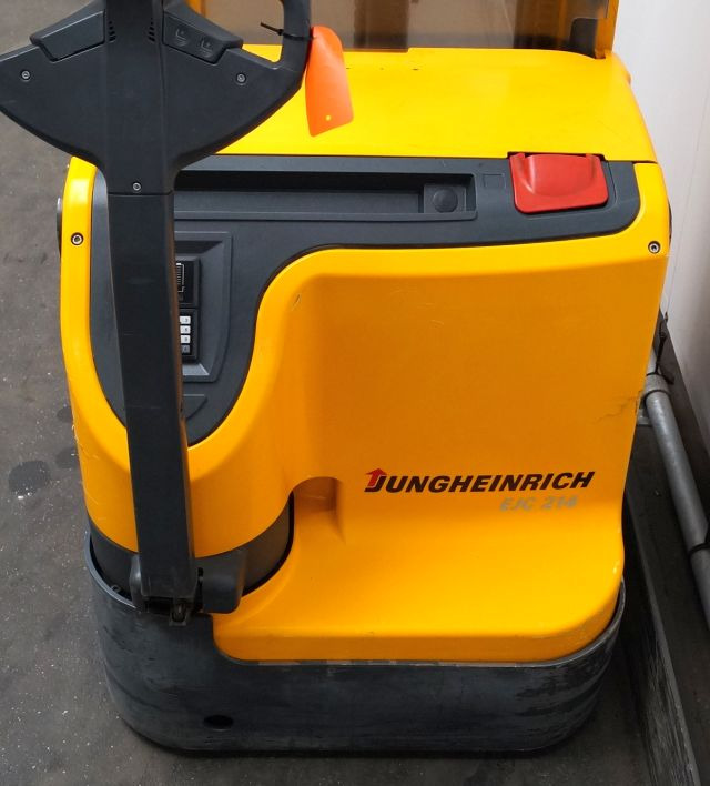 Jungheinrich EJC214 - Apilador: foto 4 Jungheinrich EJC214 - Apilador: foto 4