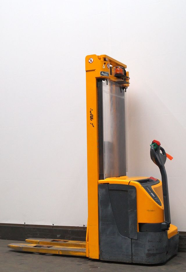 Jungheinrich EJC214 - Apilador: foto 2 Jungheinrich EJC214 - Apilador: foto 2