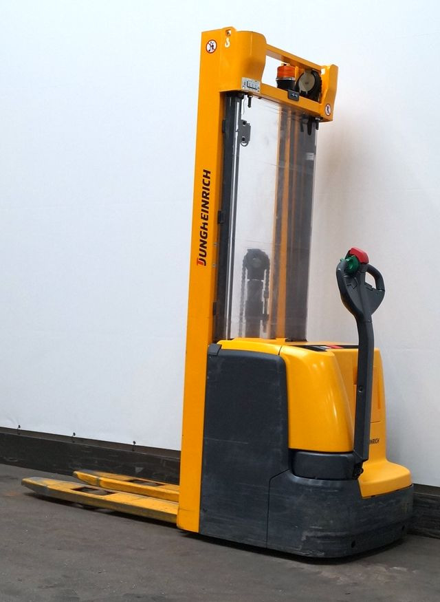 Jungheinrich EJC214 - Apilador: foto 2 Jungheinrich EJC214 - Apilador: foto 2