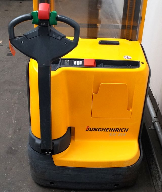 Jungheinrich EJC214 - Apilador: foto 3 Jungheinrich EJC214 - Apilador: foto 3