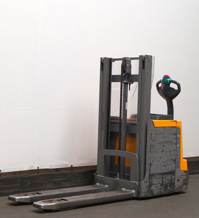 Jungheinrich EJD220 - Apilador: foto 1 Jungheinrich EJD220 - Apilador: foto 1