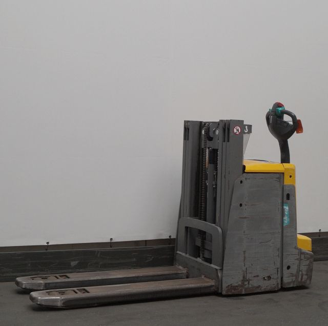 Jungheinrich EJD222 - Apilador: foto 1 Jungheinrich EJD222 - Apilador: foto 1