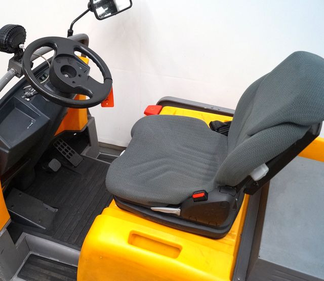 Jungheinrich EZS570 - Remolcadora: foto 5 Jungheinrich EZS570 - Remolcadora: foto 5