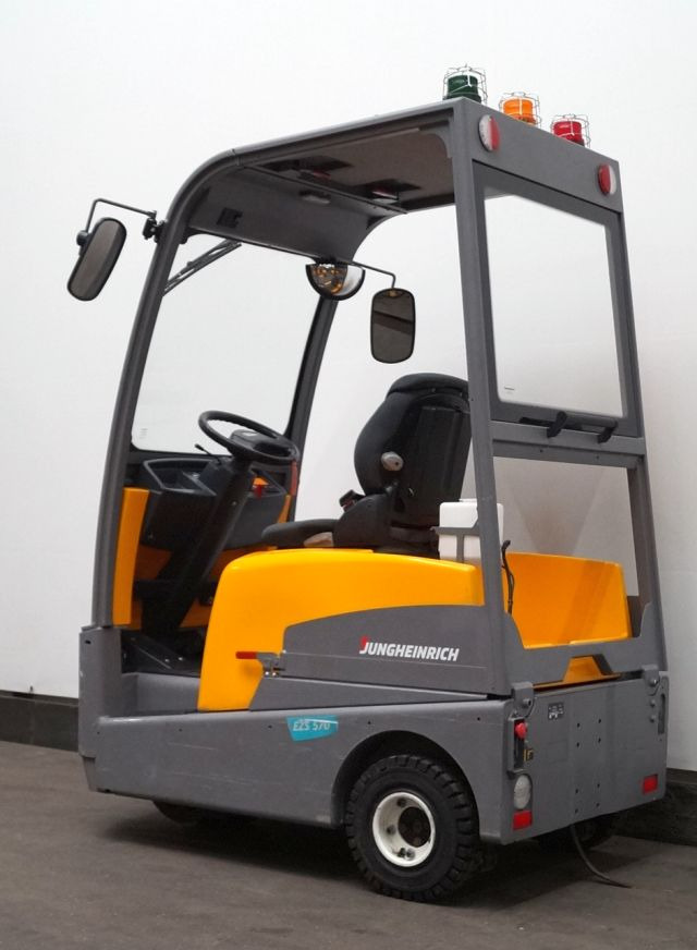 Jungheinrich EZS570 - Remolcadora: foto 2 Jungheinrich EZS570 - Remolcadora: foto 2