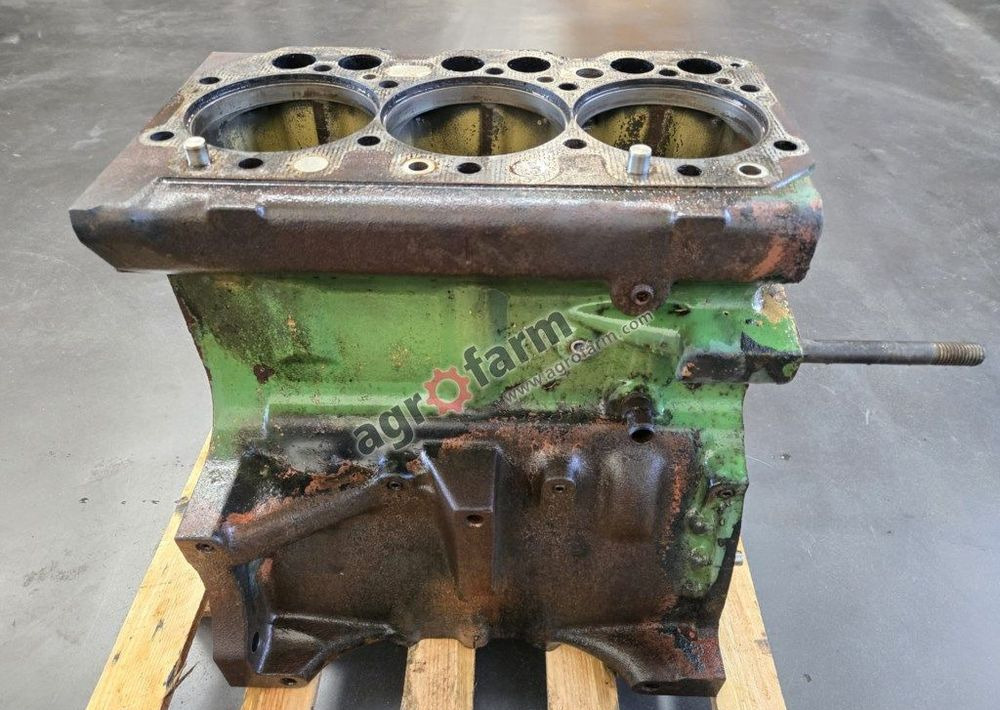 Blok silnika John Deere 1950 1850 1750 1550 1350 - Motor para Camión: foto 2 Blok silnika John Deere 1950 1850 1750 1550 1350 - Motor para Camión: foto 2