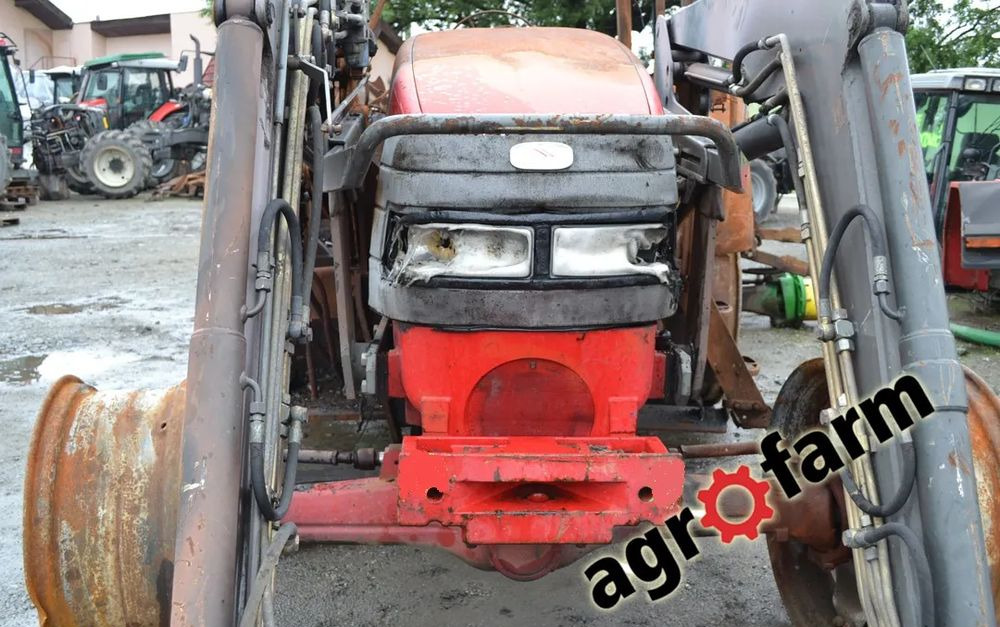 McCormick MC 115 110 skrzynia most silnik piasta zwolnica obudowa - Caja de cambios para Maquinaria agrícola: foto 2 McCormick MC 115 110 skrzynia most silnik piasta zwolnica obudowa - Caja de cambios para Maquinaria agrícola: foto 2