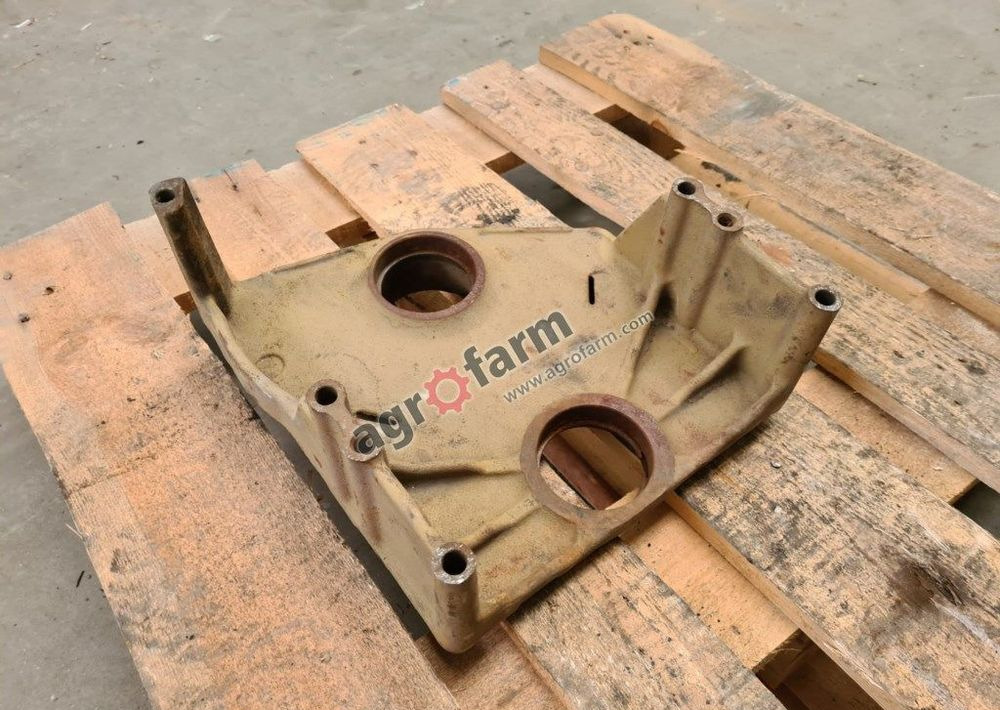 OBUDOWA PTO L76301 JOHN DEERE 6200 6400 6500 - Caja de cambios: foto 3 OBUDOWA PTO L76301 JOHN DEERE 6200 6400 6500 - Caja de cambios: foto 3