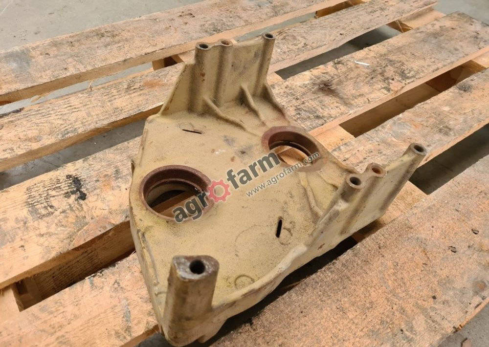 OBUDOWA PTO L76301 JOHN DEERE 6200 6400 6500 - Caja de cambios: foto 2 OBUDOWA PTO L76301 JOHN DEERE 6200 6400 6500 - Caja de cambios: foto 2