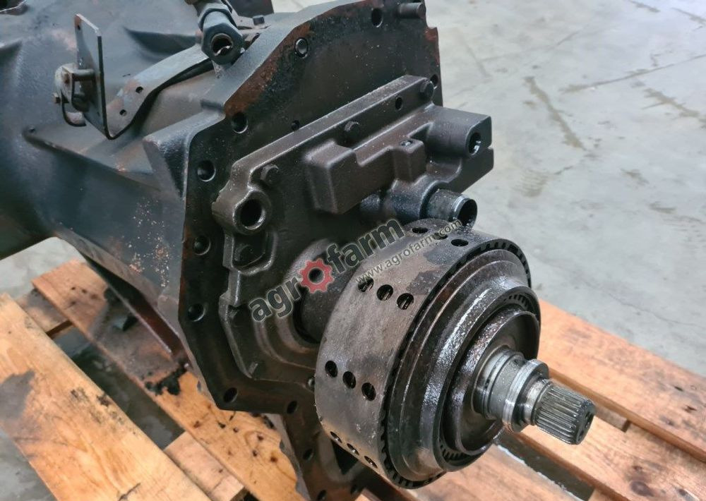 SKRZYNIA BIEGÓW AGROTRON 6150.4 2093319026 - Caja de cambios: foto 4 SKRZYNIA BIEGÓW AGROTRON 6150.4 2093319026 - Caja de cambios: foto 4