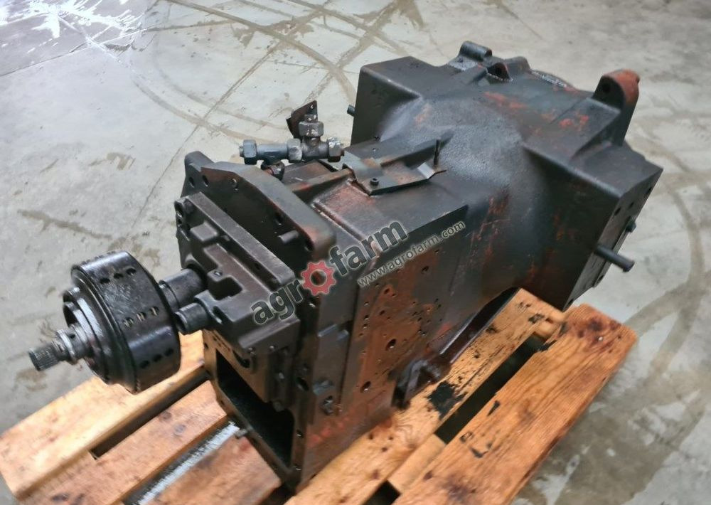 SKRZYNIA BIEGÓW AGROTRON 6150.4 2093319026 - Caja de cambios: foto 1 SKRZYNIA BIEGÓW AGROTRON 6150.4 2093319026 - Caja de cambios: foto 1