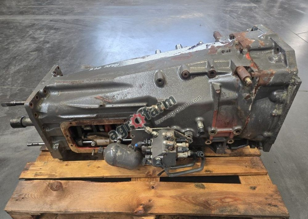 SKRZYNIA BIEGÓW RENAULT ARES 546 461B9 - Caja de cambios: foto 1 SKRZYNIA BIEGÓW RENAULT ARES 546 461B9 - Caja de cambios: foto 1