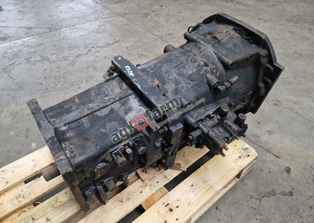 Skrzynia biegów Massey Ferguson 5435 - Caja de cambios: foto 1 Skrzynia biegów Massey Ferguson 5435 - Caja de cambios: foto 1