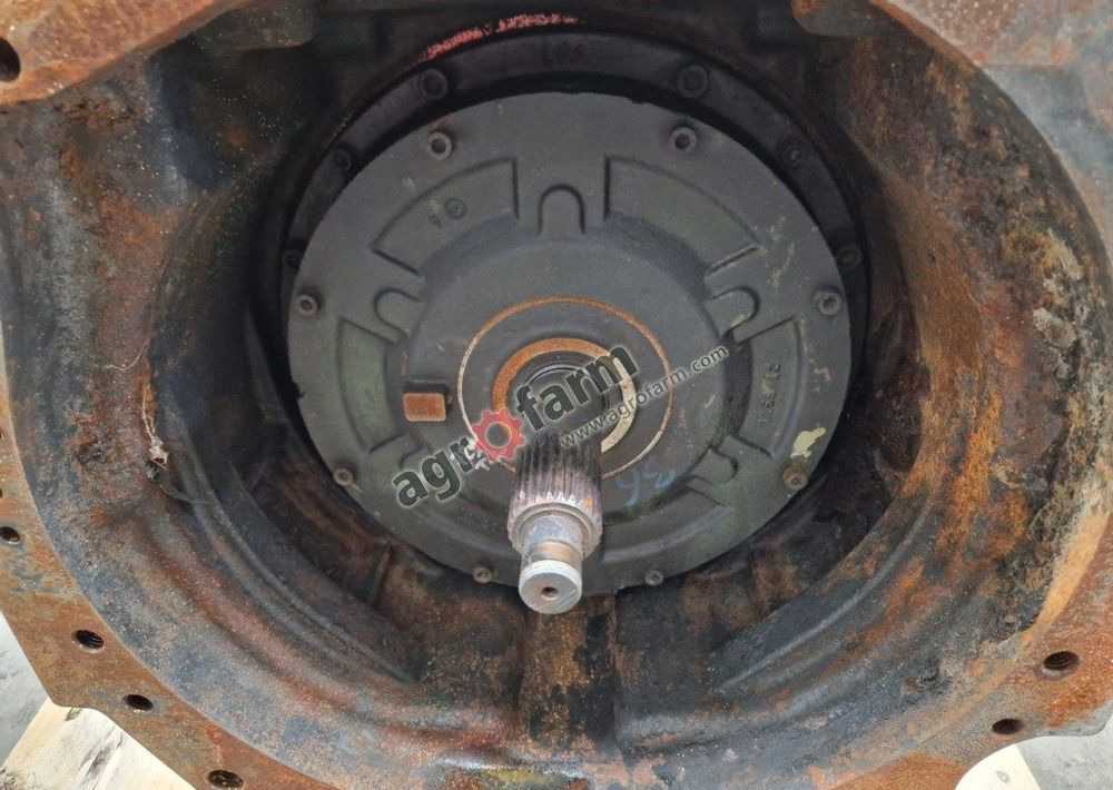 Skrzynia biegów Massey Ferguson 5435 - Caja de cambios: foto 4 Skrzynia biegów Massey Ferguson 5435 - Caja de cambios: foto 4