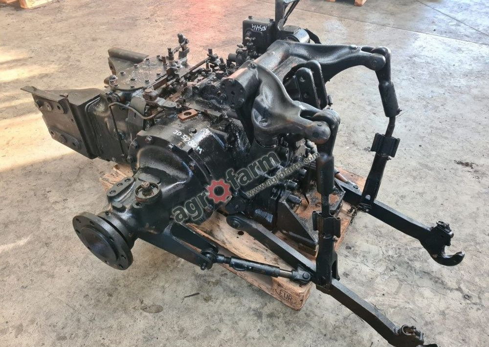 Skrzynia biegów, most tylny John Deere 5080M - Caja de cambios: foto 2 Skrzynia biegów, most tylny John Deere 5080M - Caja de cambios: foto 2