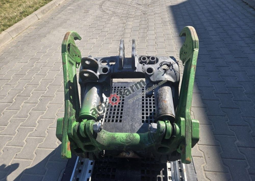 TUZ, przedni podnośnik, John Deere 6195R TLS - Carrocería y exterior para Tractor: foto 1 TUZ, przedni podnośnik, John Deere 6195R TLS - Carrocería y exterior para Tractor: foto 1
