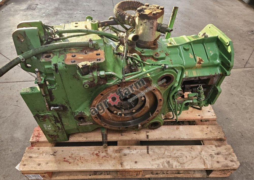 TYLNY MOST I SKRZYNIA BIEGÓW JOHN DEERE L113175 - Caja de cambios: foto 3 TYLNY MOST I SKRZYNIA BIEGÓW JOHN DEERE L113175 - Caja de cambios: foto 3