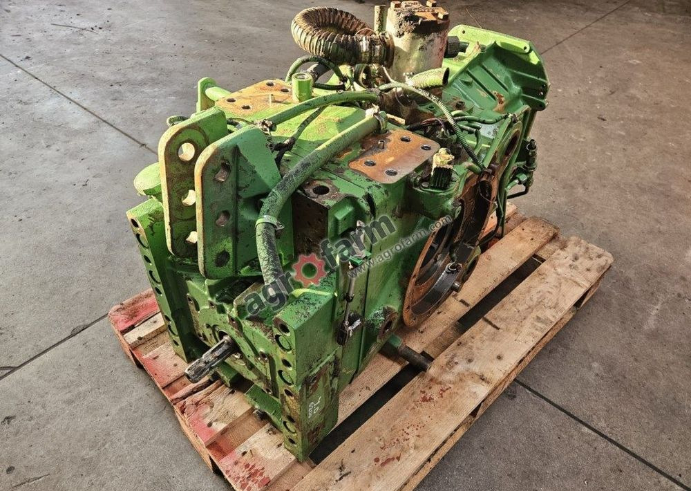 TYLNY MOST I SKRZYNIA BIEGÓW JOHN DEERE L113175 - Caja de cambios: foto 2 TYLNY MOST I SKRZYNIA BIEGÓW JOHN DEERE L113175 - Caja de cambios: foto 2
