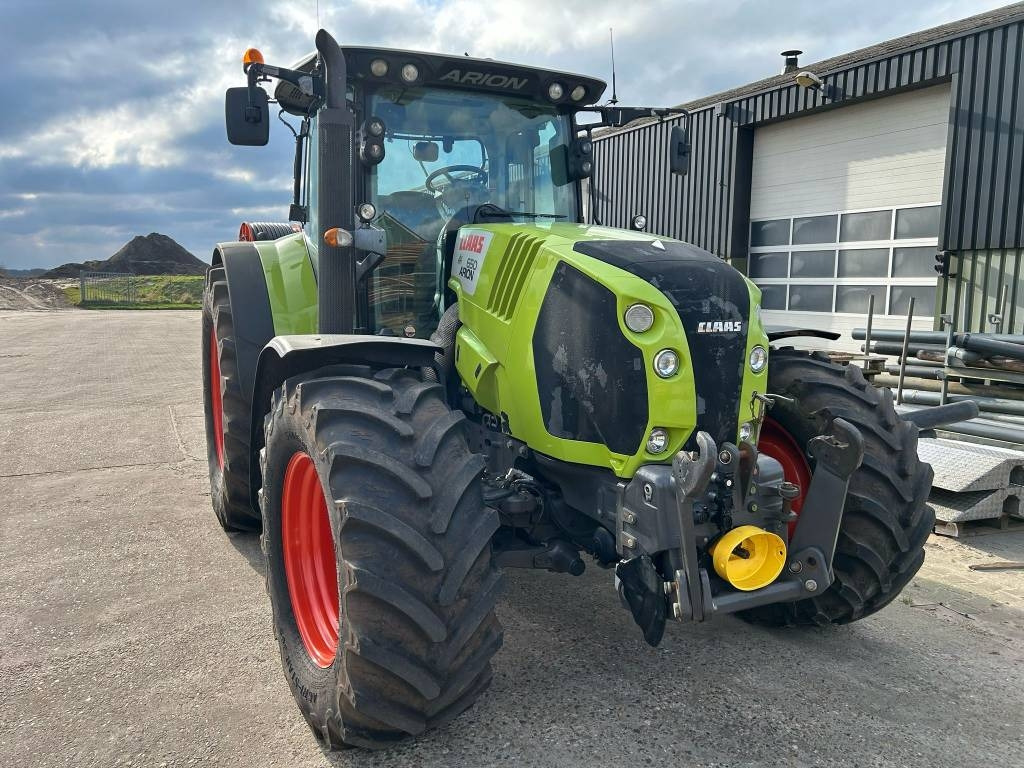 Claas Arion 650 Cmatic - Tractor: foto 2 Claas Arion 650 Cmatic - Tractor: foto 2