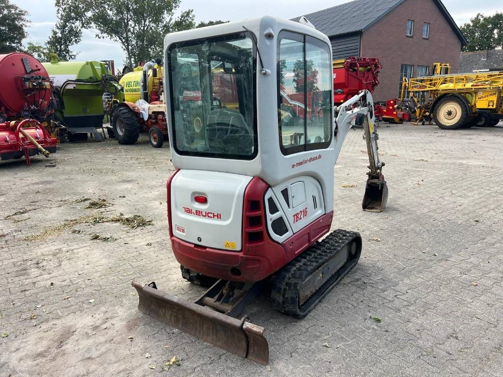 Takeuchi TB 216  - Miniexcavadora: foto 4 Takeuchi TB 216  - Miniexcavadora: foto 4