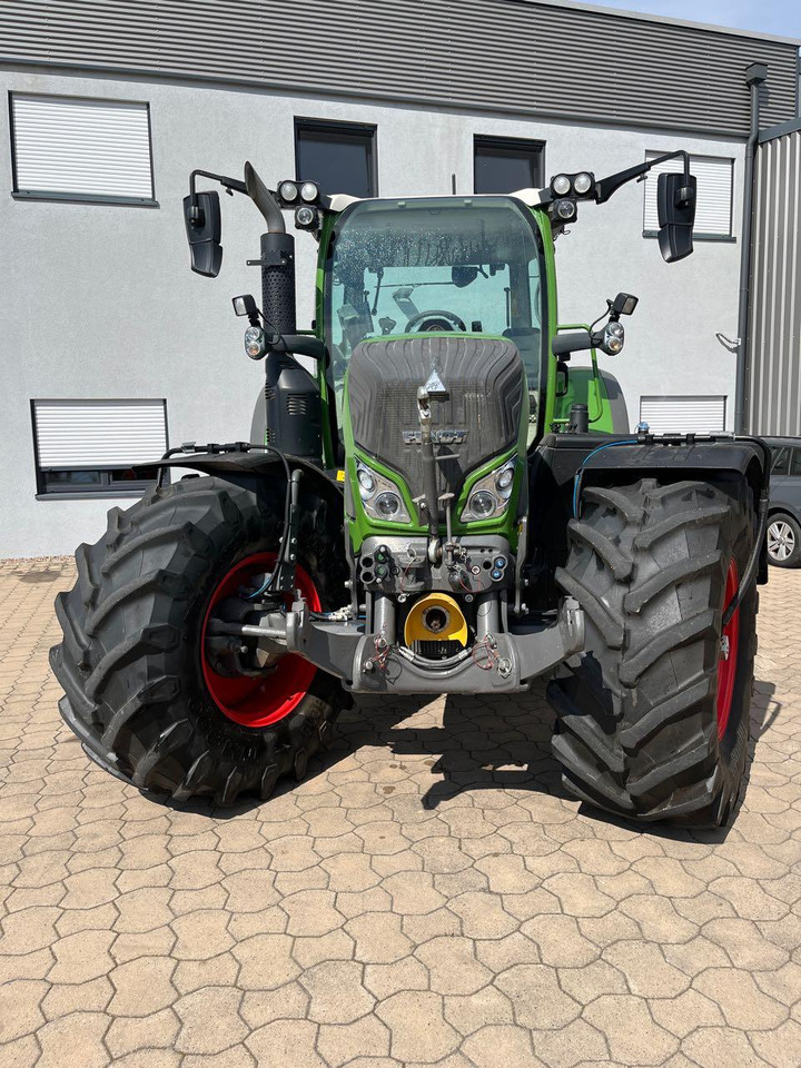 Tractor Fendt 720 Vario S4 ProfiPlus: foto 10