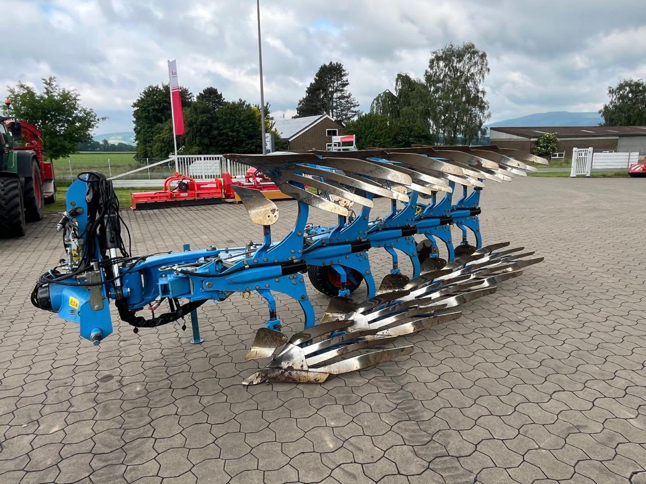 Lemken Juwel 8 V T 5 L 90 TurnControl - Arado: foto 1 Lemken Juwel 8 V T 5 L 90 TurnControl - Arado: foto 1