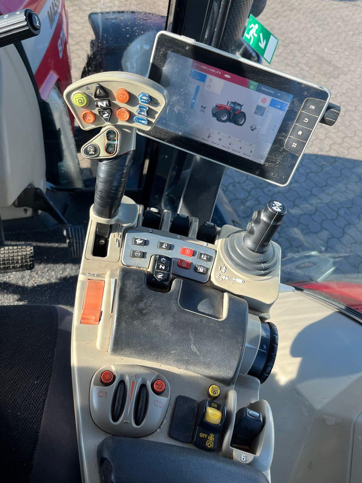 Massey Ferguson 8727 Dyna-VT - Tractor: foto 5 Massey Ferguson 8727 Dyna-VT - Tractor: foto 5