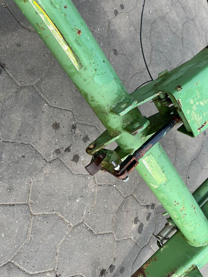 Stoll Super 1.3 - Cargador frontal para tractor: foto 3 Stoll Super 1.3 - Cargador frontal para tractor: foto 3