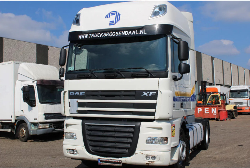 DAF XF 105.460 + euro 5 + ssc + RETARDER - Cabeza tractora: foto 2 DAF XF 105.460 + euro 5 + ssc + RETARDER - Cabeza tractora: foto 2