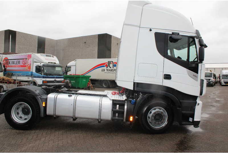 Iveco Stralis 420 + EURO 6 - Cabeza tractora: foto 4 Iveco Stralis 420 + EURO 6 - Cabeza tractora: foto 4