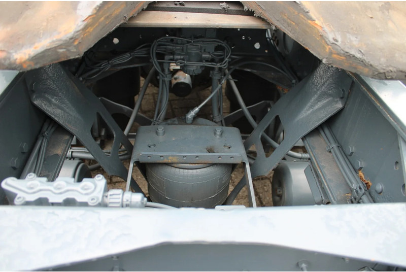 Cabeza tractora Scania R560 V8 + manual + ADR + 6x2: foto 13