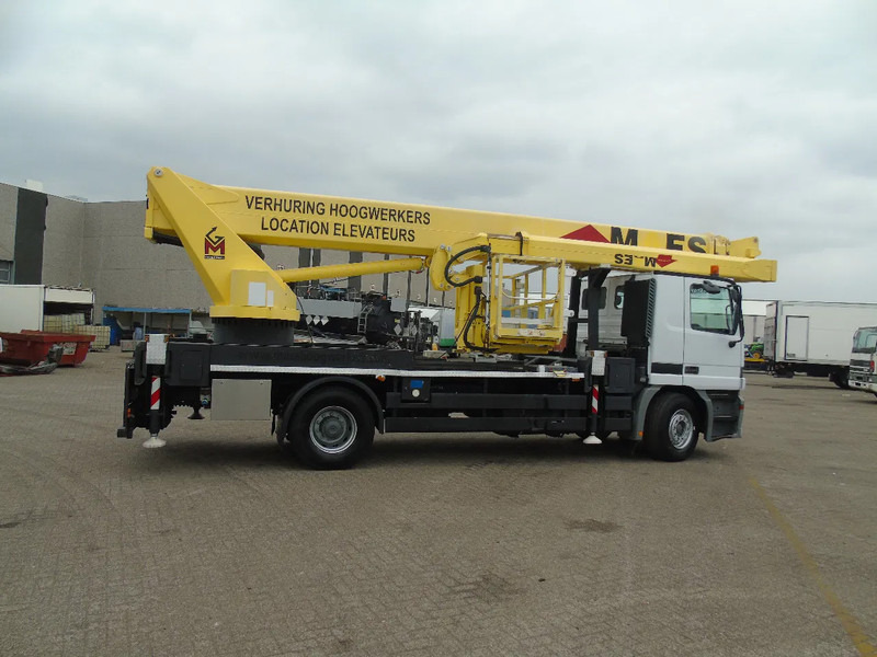 Mercedes-Benz Actros 1931 + 43 METER + WUMAG SYSTEM - Camión: foto 3 Mercedes-Benz Actros 1931 + 43 METER + WUMAG SYSTEM - Camión: foto 3
