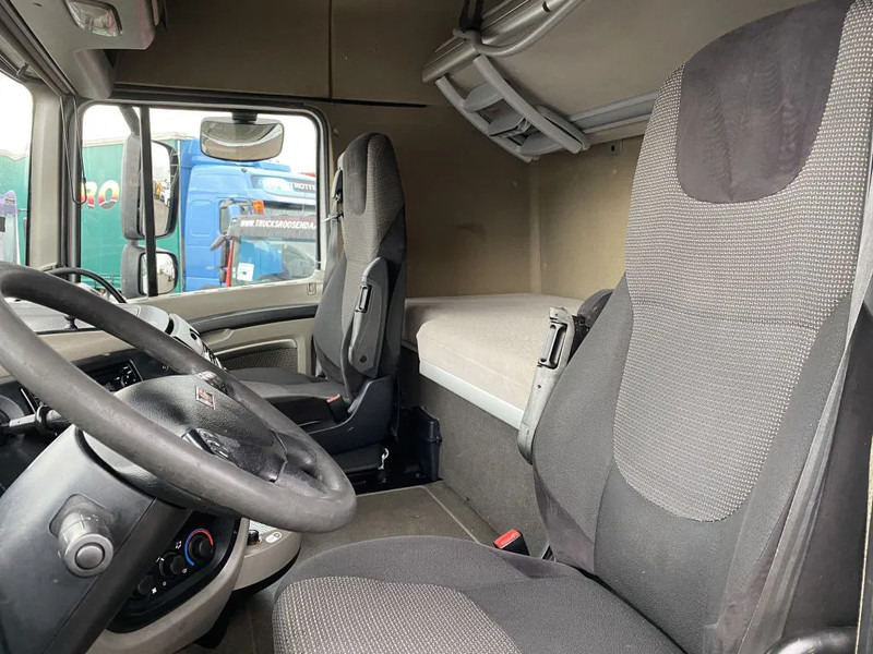 DAF XF 105.460 + Euro 5 + ADR + Discounted from 17.950,- - Camión chasis: foto 5 DAF XF 105.460 + Euro 5 + ADR + Discounted from 17.950,- - Camión chasis: foto 5