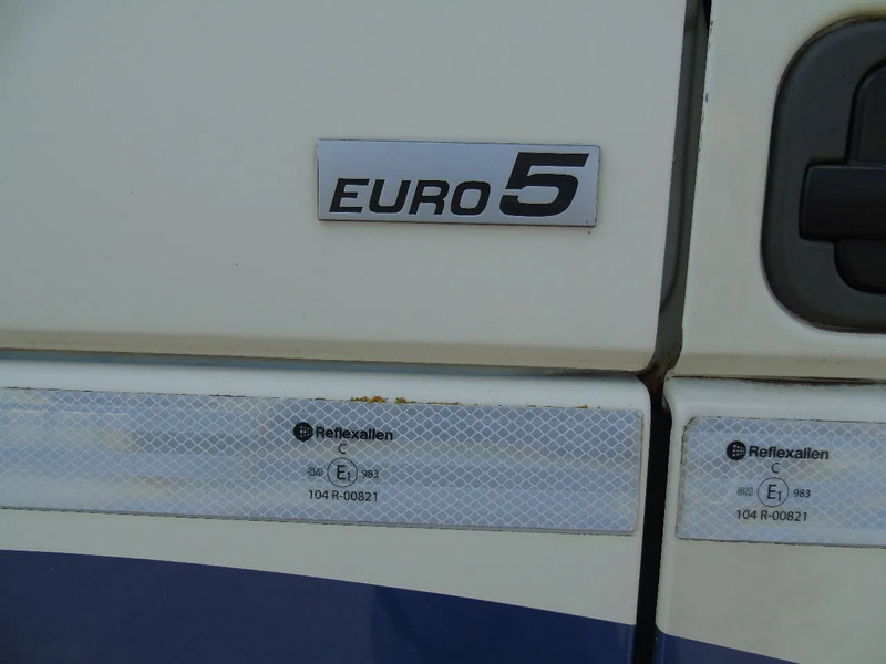 Camión caja cerrada DAF XF 105 .460 + MANUAL + EURO 5: foto 14