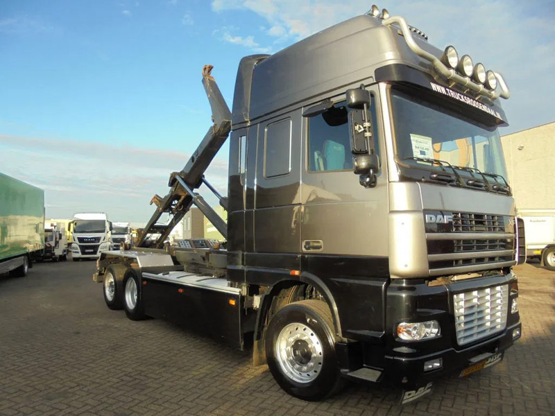 DAF XF 105.480 + 6X2 + Discounted from 16.950,- - Camión multibasculante: foto 2 DAF XF 105.480 + 6X2 + Discounted from 16.950,- - Camión multibasculante: foto 2