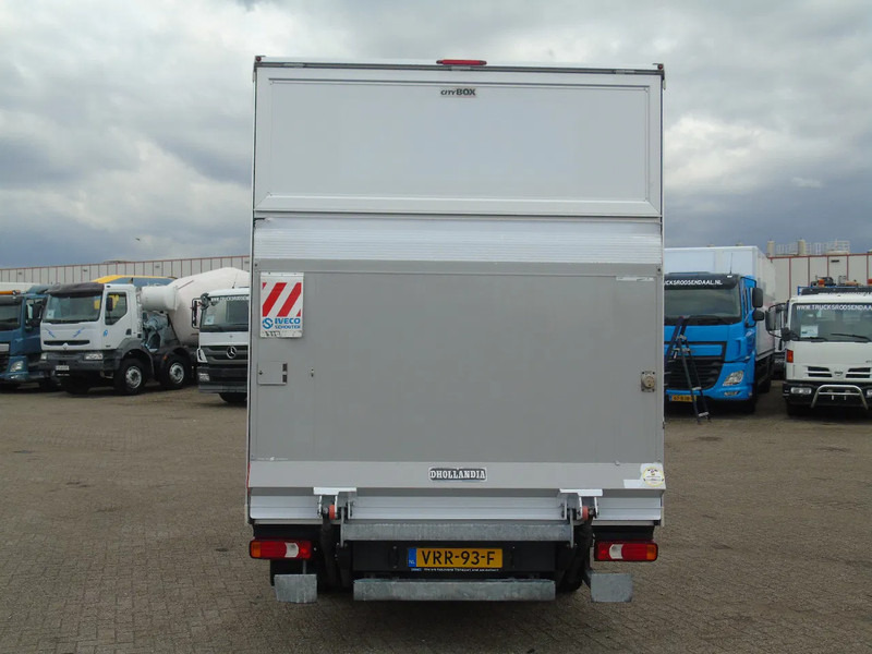 Iveco Daily 40 C18 + LIFT - Furgoneta caja cerrada: foto 4 Iveco Daily 40 C18 + LIFT - Furgoneta caja cerrada: foto 4