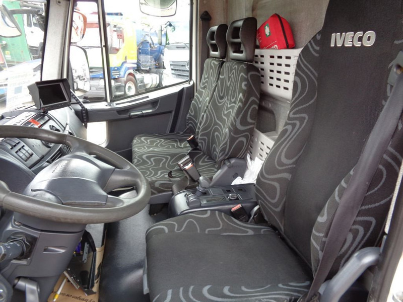 Iveco EuroCargo 80E18 + PTO + Euro 5 + blad-blad - Camión chasis: foto 4 Iveco EuroCargo 80E18 + PTO + Euro 5 + blad-blad - Camión chasis: foto 4