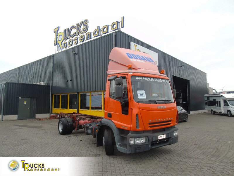 Iveco Eurocargo 120E18 + MANUAL - Camión chasis: foto 1 Iveco Eurocargo 120E18 + MANUAL - Camión chasis: foto 1