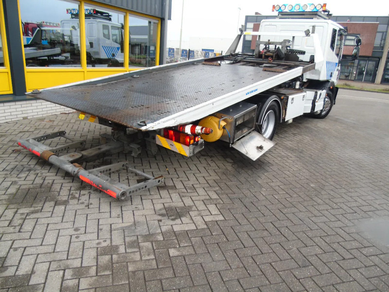 Iveco Eurocargo 140E25 + FULL SYSTEM + TOWING - Camión portavehículos: foto 3 Iveco Eurocargo 140E25 + FULL SYSTEM + TOWING - Camión portavehículos: foto 3