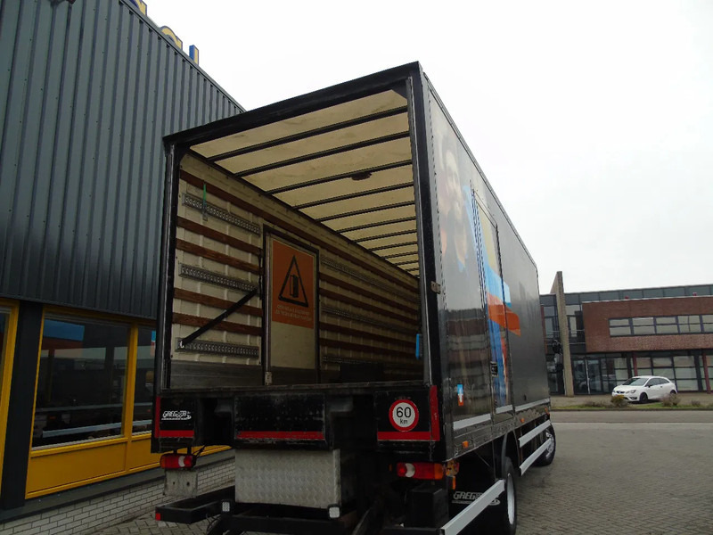 Iveco Eurocargo 150E25 + lift + euro 5 EEV + 3P - Camión caja cerrada: foto 5 Iveco Eurocargo 150E25 + lift + euro 5 EEV + 3P - Camión caja cerrada: foto 5