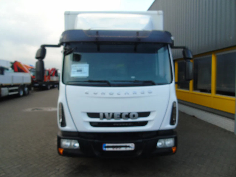 Iveco Eurocargo 80E18 + 3 SEATS - Camión caja cerrada: foto 2 Iveco Eurocargo 80E18 + 3 SEATS - Camión caja cerrada: foto 2