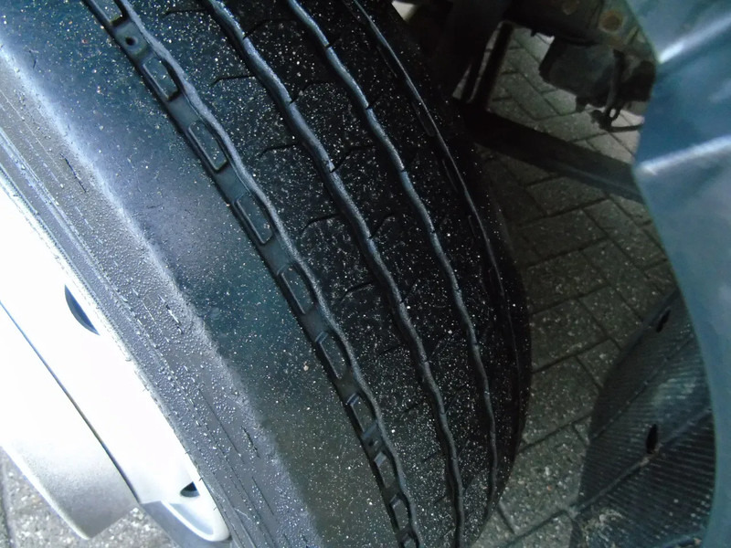 Camión caja cerrada Iveco Eurocargo 80E18 + 3 SEATS: foto 12