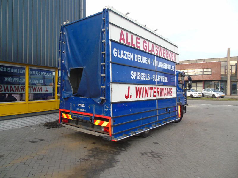 Iveco Eurocargo 80E180 + manual - Camión caja cerrada: foto 4 Iveco Eurocargo 80E180 + manual - Camión caja cerrada: foto 4