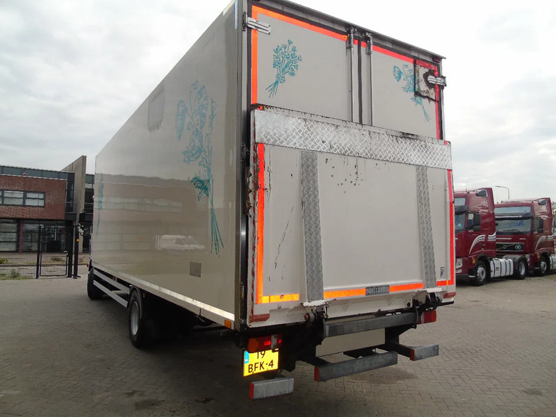 Camión caja cerrada MAN TGM 12.250 + EURO 6 + LIFT: foto 6