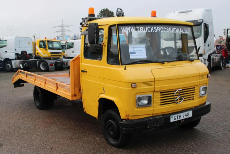 Mercedes-Benz 508 MANUAL - Camión portavehículos: foto 3 Mercedes-Benz 508 MANUAL - Camión portavehículos: foto 3