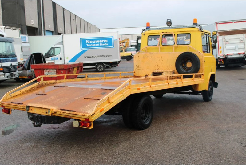 Mercedes-Benz 508 MANUAL - Camión portavehículos: foto 5 Mercedes-Benz 508 MANUAL - Camión portavehículos: foto 5