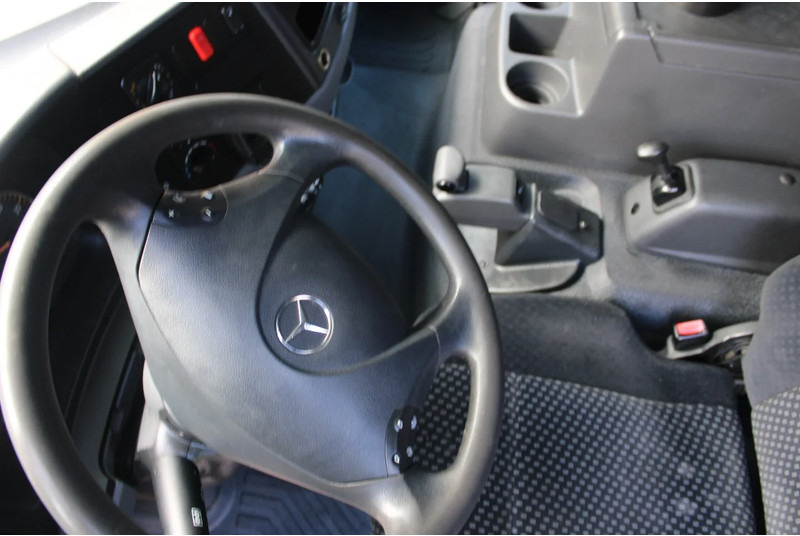 Camión caja cerrada Mercedes-Benz Atego 1018 + EURO 5: foto 18
