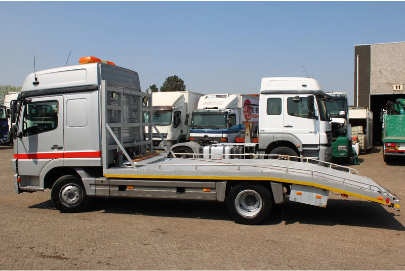 Mercedes-Benz Atego 823 + MANUAL + WINCH + PERFECT TRUCK - Camión portavehículos: foto 3 Mercedes-Benz Atego 823 + MANUAL + WINCH + PERFECT TRUCK - Camión portavehículos: foto 3
