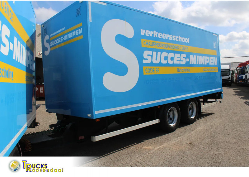 Pacton 2X AXLE + NICE TRAILER - Remolque caja cerrada: foto 1 Pacton 2X AXLE + NICE TRAILER - Remolque caja cerrada: foto 1